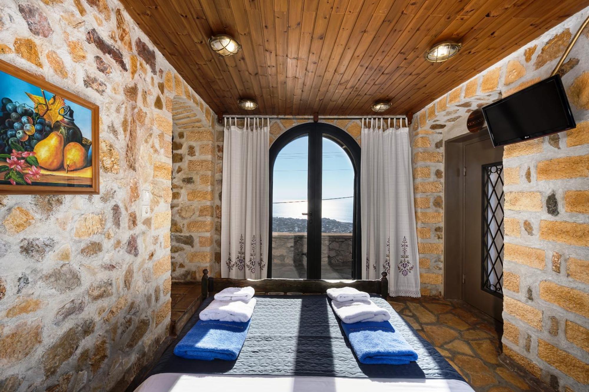 Four Seasons Stonework Castle Villa Lagonisi Dış mekan fotoğraf